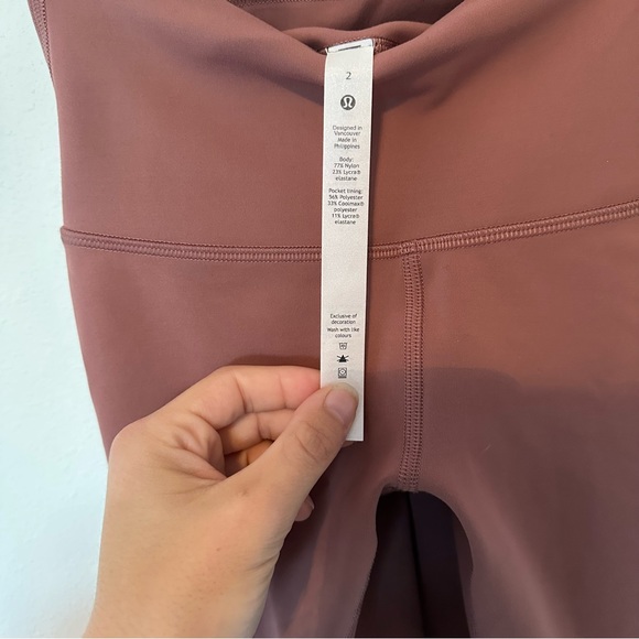 Lululemon womens Wunder Train shorts 8” spiced chai size 2 - Picture 3 of 4
